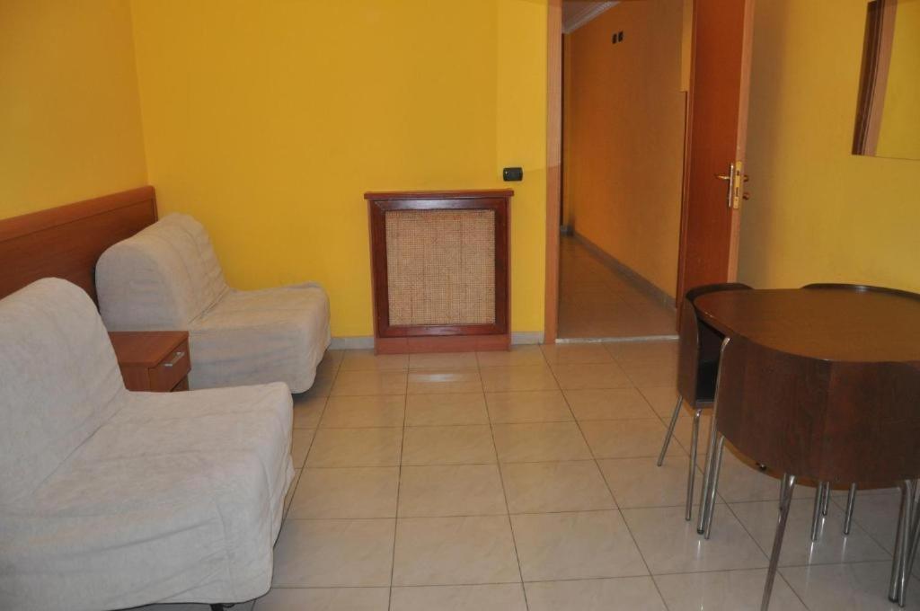 Friends Hotel *